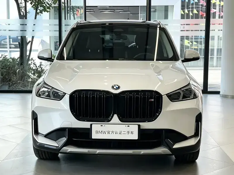 2025 BMW iX1 с пробегом 26 000 км