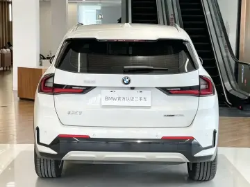 2025 BMW iX1 с пробегом 26 000 км