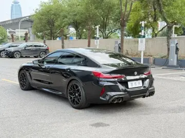 2022 BMW M8 с пробегом 30 200 км