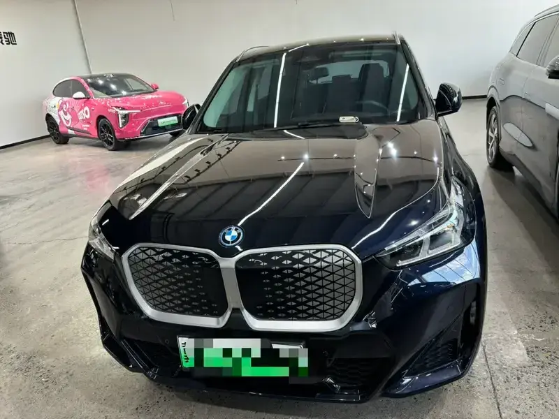 2024 BMW iX1 с пробегом 48 500 км