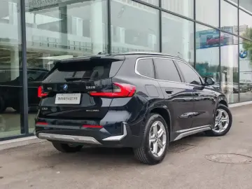 2025 BMW iX1 с пробегом 22 000 км