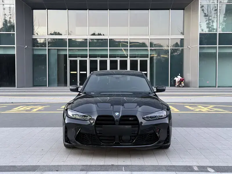 2024 BMW M3 с пробегом 10 000 км
