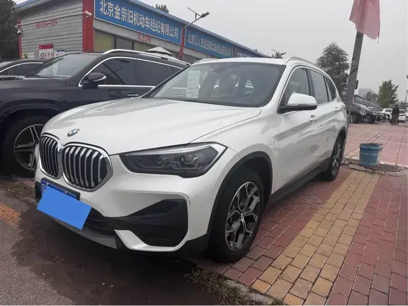 2022 BMW X1 с пробегом 42 000 км