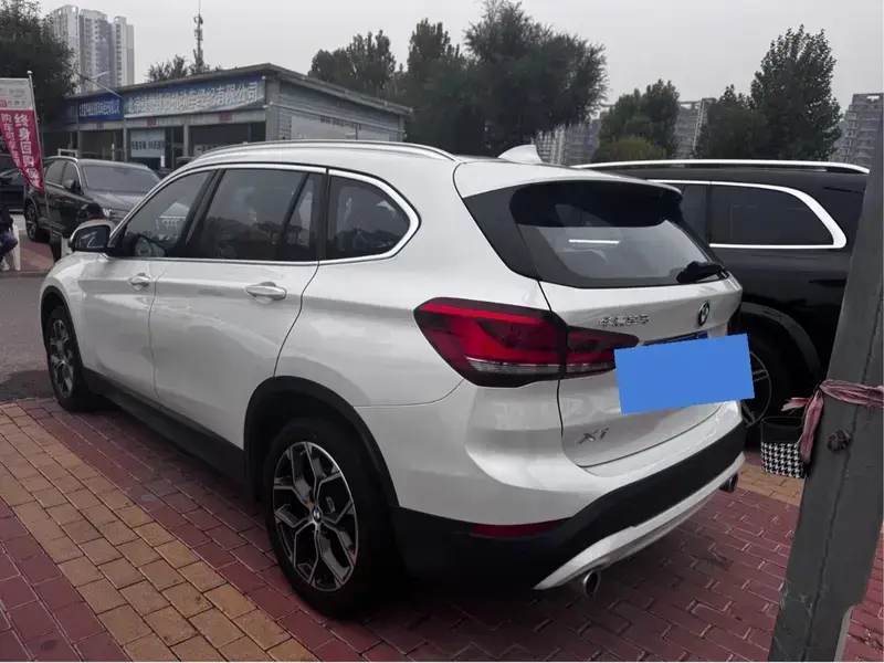 2022 BMW X1 с пробегом 42 000 км
