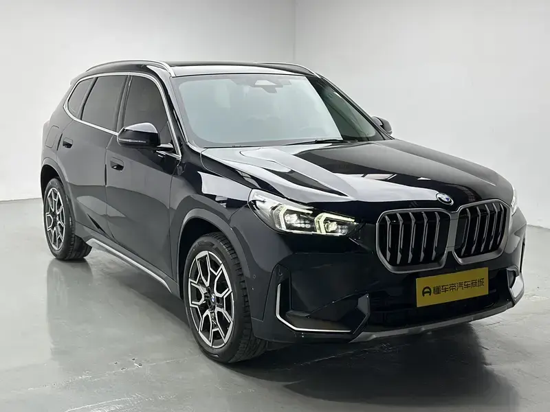 2025 BMW X1 с пробегом 13 800 км
