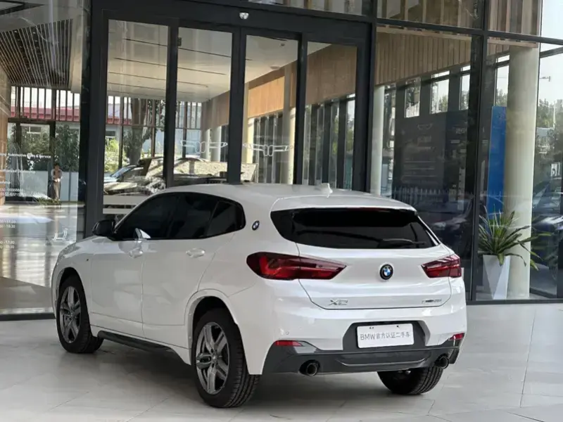 2023 BMW X2 с пробегом 4 000 км
