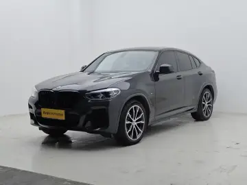 2021 BMW X4 с пробегом 77 900 км