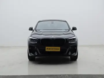 2021 BMW X4 с пробегом 77 900 км