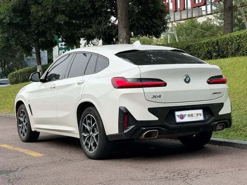 2022 BMW X4 с пробегом 65 000 км