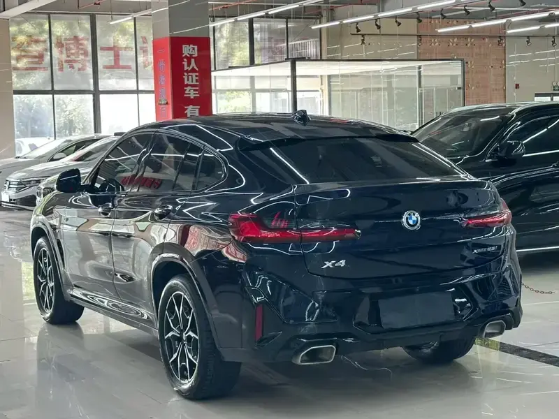 2022 BMW X4 с пробегом 50 000 км