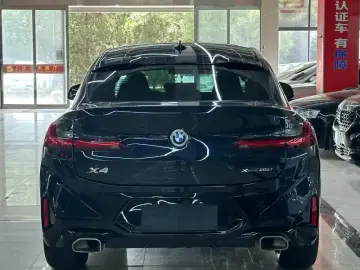 2022 BMW X4 с пробегом 50 000 км