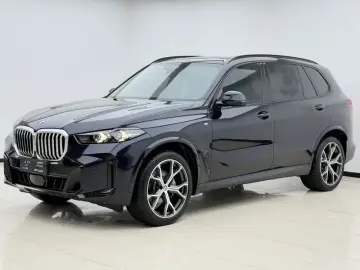 2023 BMW X5 с пробегом 35 000 км