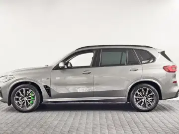 2023 BMW X5 с пробегом 44 000 км