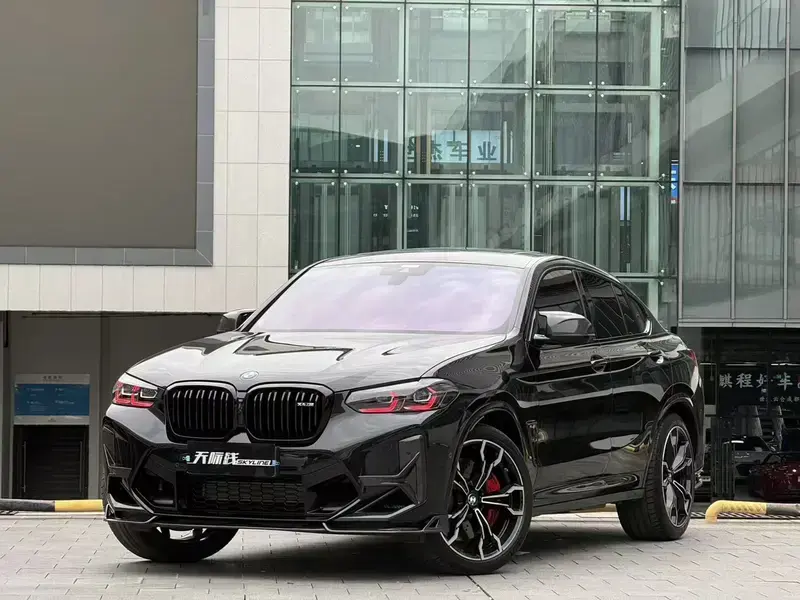 2022 BMW X4 M с пробегом 10 000 км