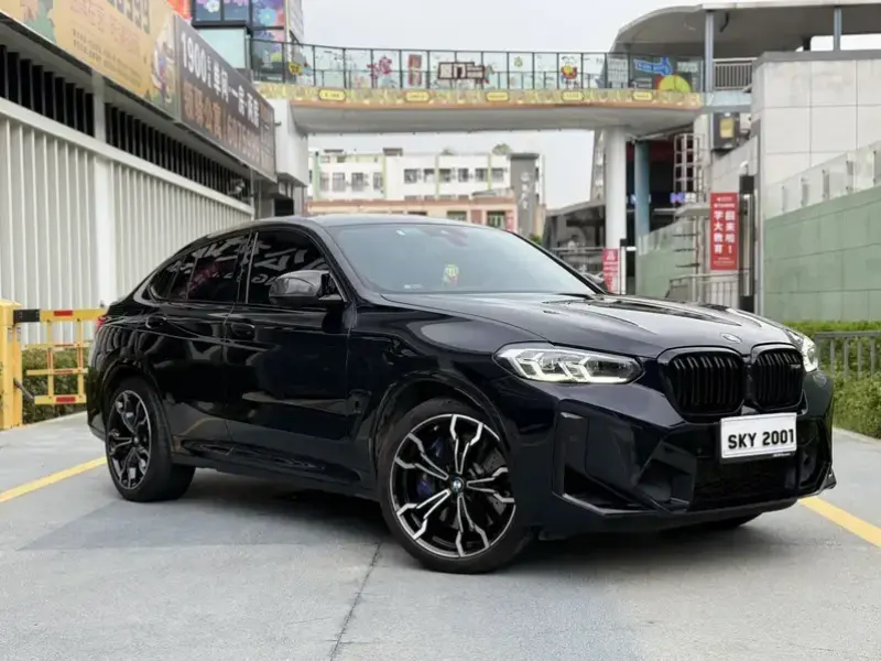 2022 BMW X4 M с пробегом 20 000 км