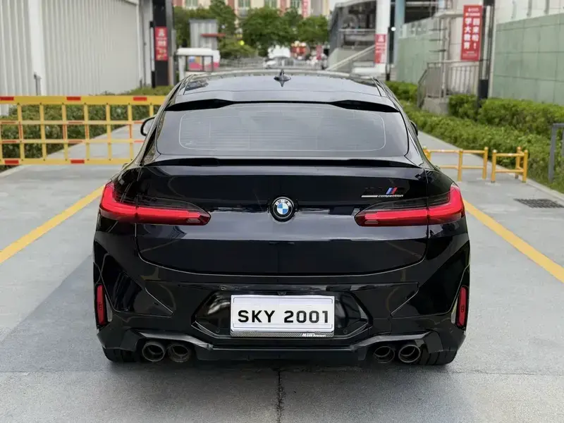 2022 BMW X4 M с пробегом 20 000 км