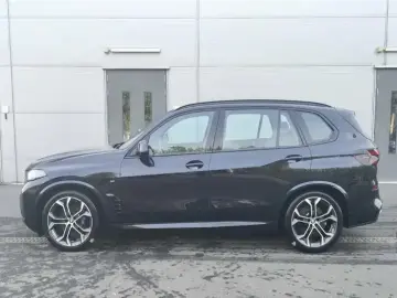 2025 BMW X5 с пробегом 90 000 км