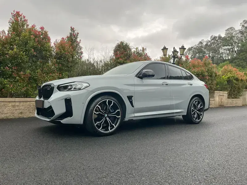 2022 BMW X4 M с пробегом 9 700 км
