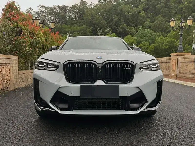 2022 BMW X4 M с пробегом 9 700 км