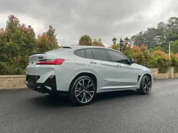 2022 BMW X4 M с пробегом 9 700 км