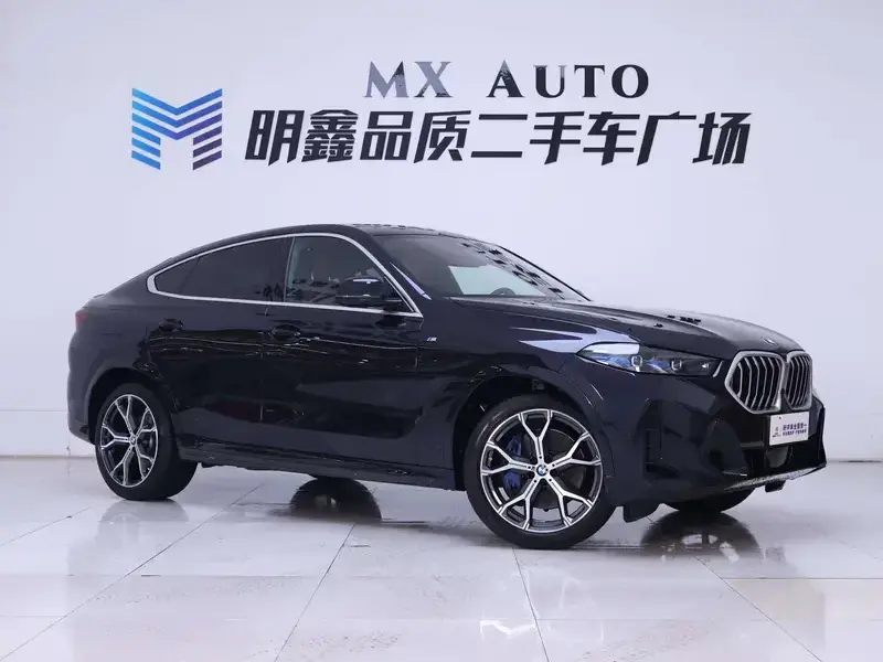 2023 BMW X6 с пробегом 28 200 км