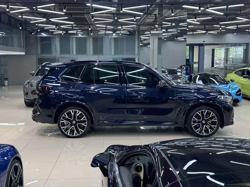 2023 BMW X5 M с пробегом 38 000 км