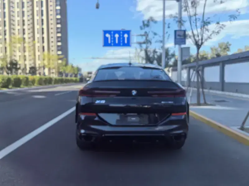 2023 BMW X6 с пробегом 48 000 км
