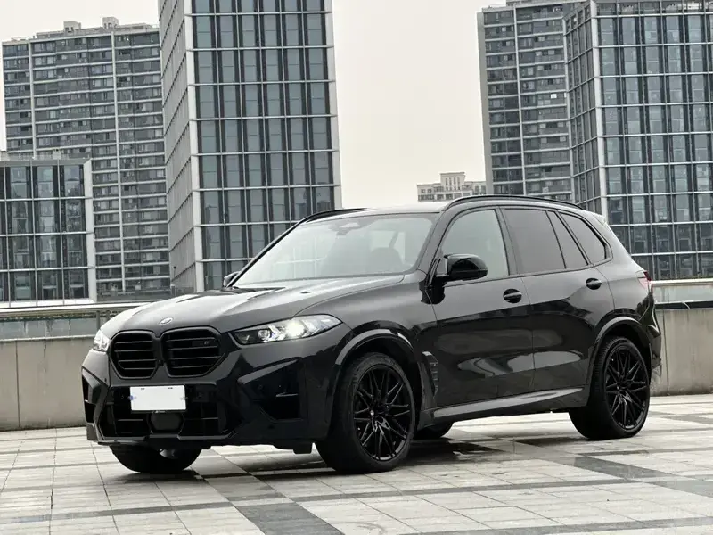 2025 BMW X5 M с пробегом 24 000 км