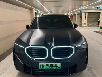 2023 BMW XM с пробегом 8 500 км