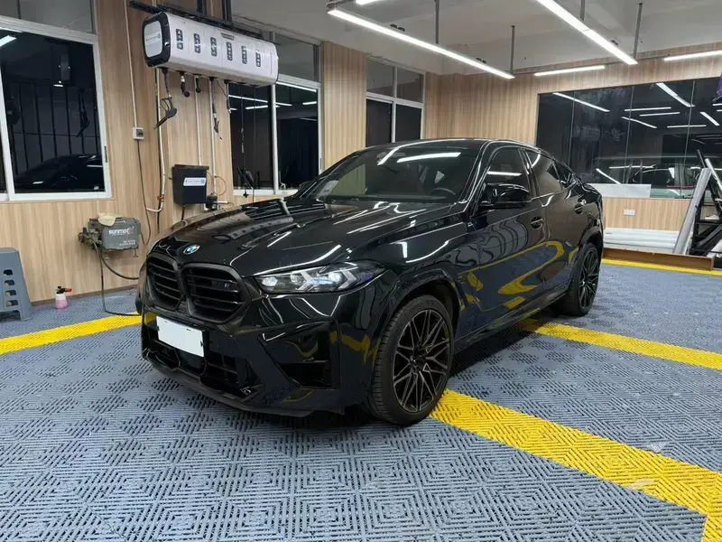 2023 BMW X6 M с пробегом 25 000 км