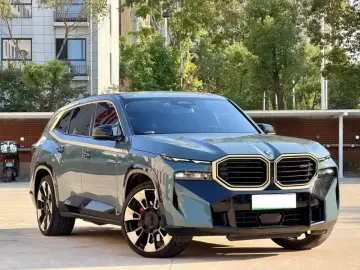 2023 BMW XM с пробегом 150 000 км