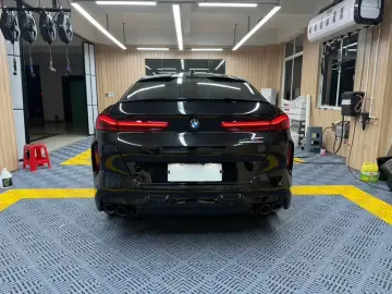 2023 BMW X6 M с пробегом 25 000 км