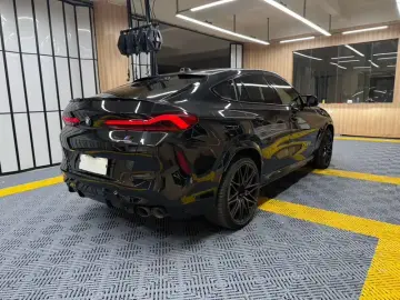 2023 BMW X6 M с пробегом 25 000 км