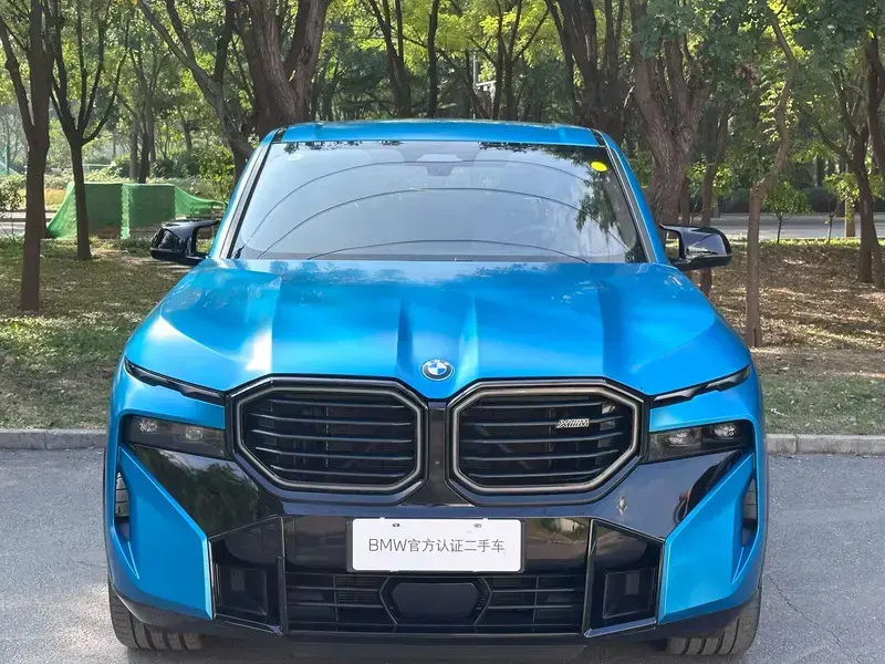 2023 BMW XM с пробегом 8 600 км