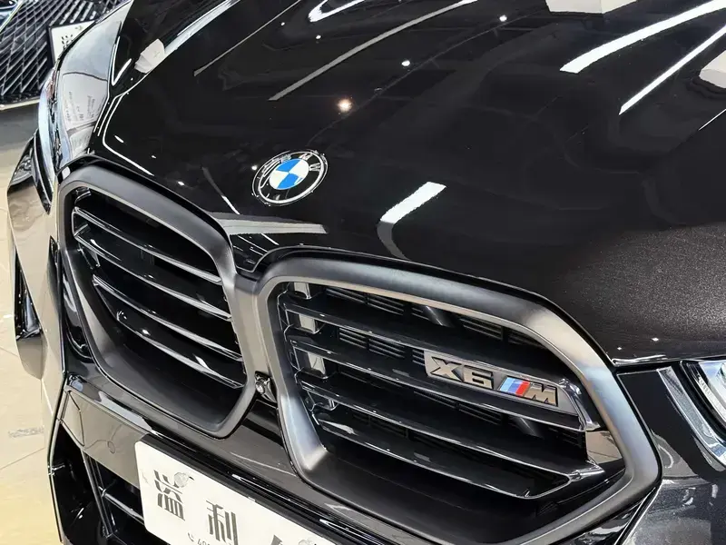 2023 BMW X6 M с пробегом 5 000 км