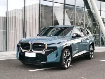BMW XM