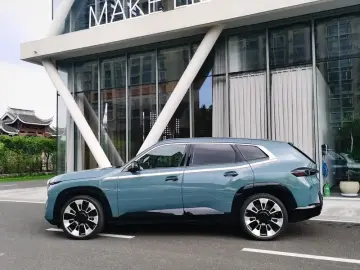 2023 BMW XM с пробегом 20 700 км