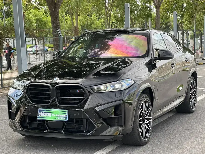 2023 BMW X6 M с пробегом 36 000 км