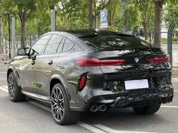 2023 BMW X6 M с пробегом 36 000 км