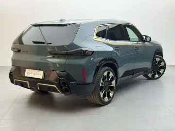 2023 BMW XM с пробегом 12 000 км