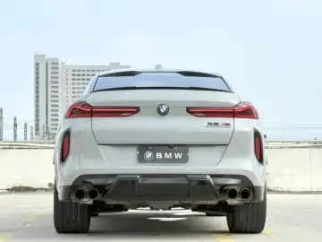 2023 BMW X6 M с пробегом 10 000 км