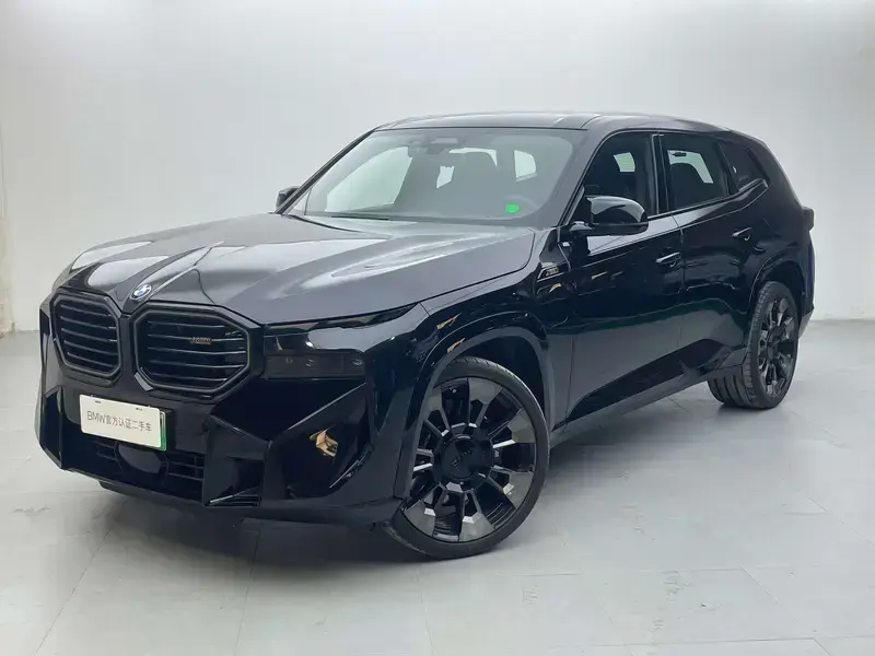 2023 BMW XM с пробегом 8 500 км