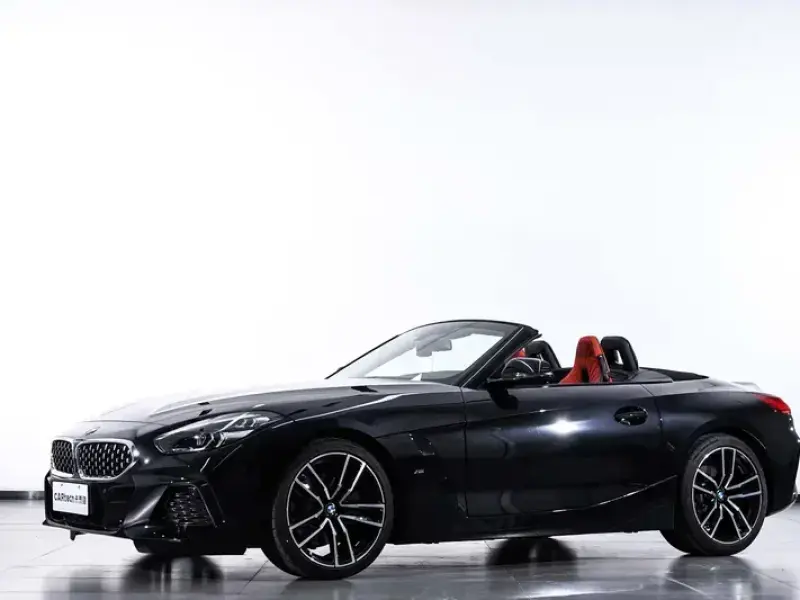 2022 BMW Z4 с пробегом 5 000 км