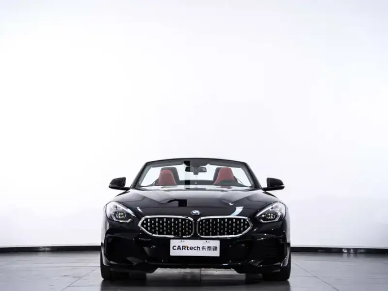 2022 BMW Z4 с пробегом 5 000 км