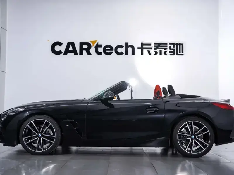 2022 BMW Z4 с пробегом 5 000 км