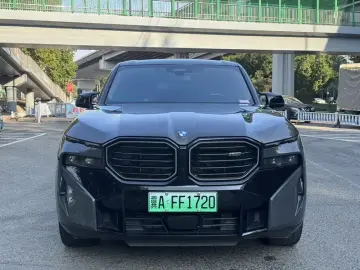 2023 BMW XM с пробегом 30 000 км