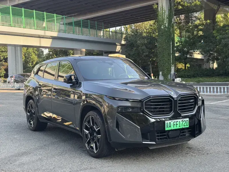 2023 BMW XM с пробегом 30 000 км