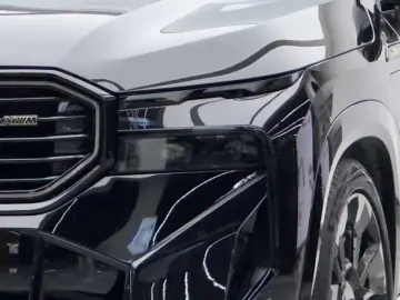 2023 BMW XM с пробегом 22 500 км
