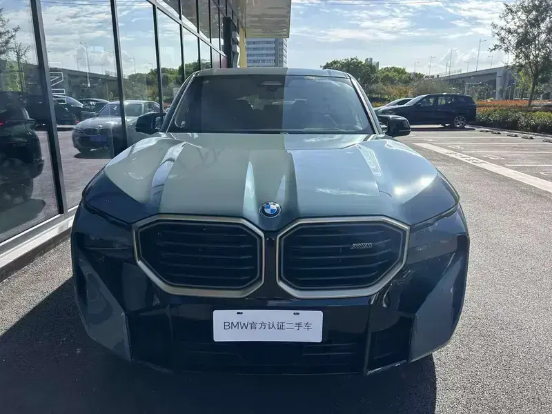2023 BMW XM с пробегом 2 800 км
