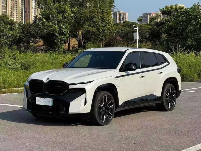 2023 BMW XM с пробегом 21 300 км